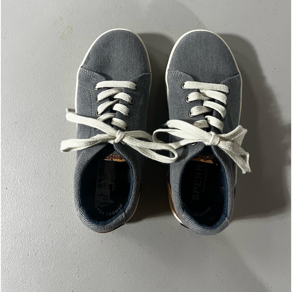 Boys Sperry tie casual shoes